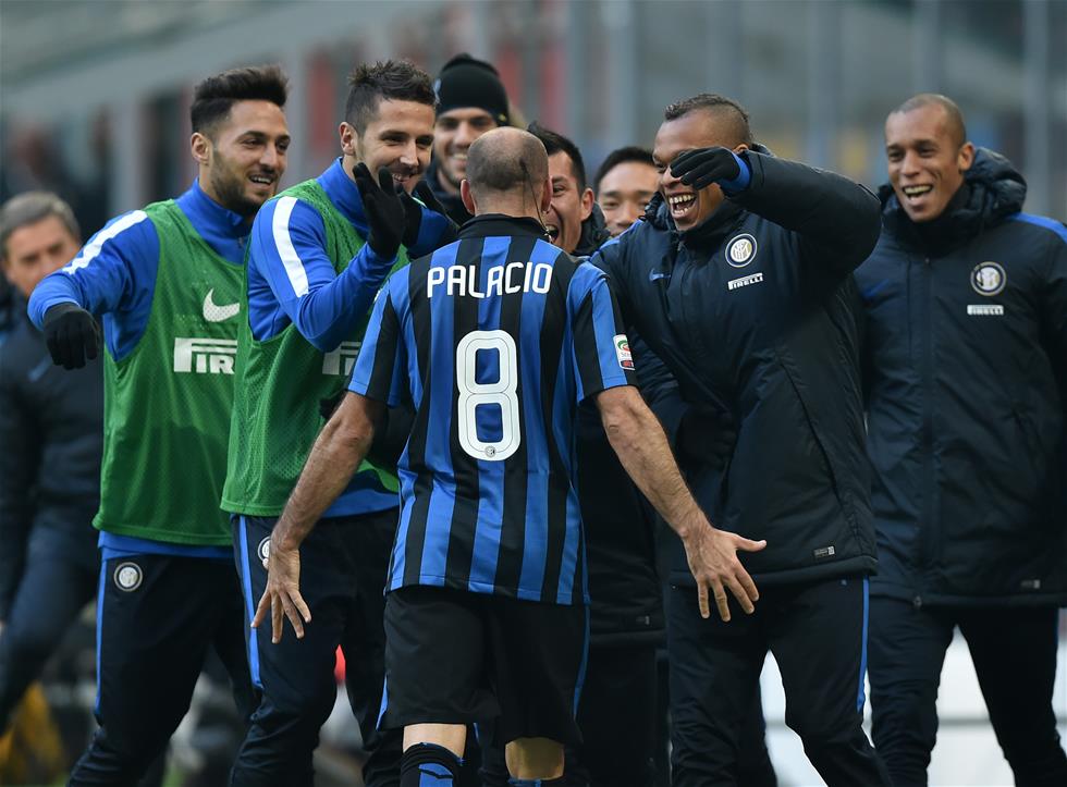 蓉城客战神户首发：韦世豪、周定洋在列，罗慕洛、费利佩登场（成都蓉城客战神户首发公布：韦世豪、周定洋入列，罗慕洛、费利佩出战）