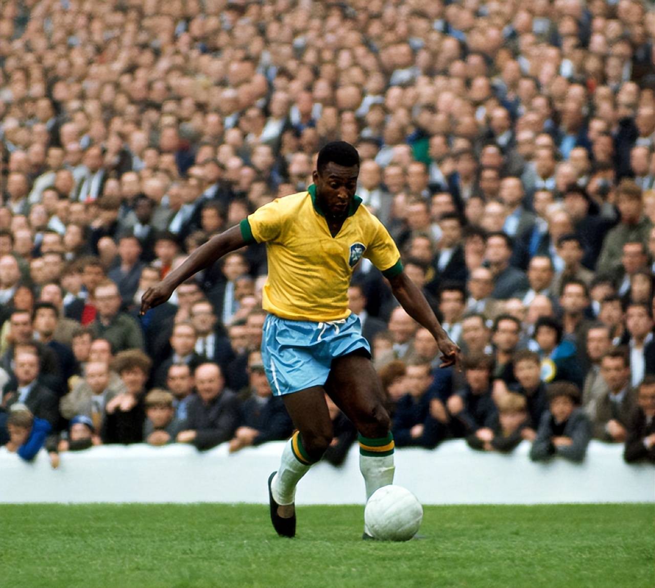 世界杯最新赛程曝光，传统豪门遭遇魔鬼分组（世界杯赛程新鲜出炉，老牌劲旅陷入死亡之组）