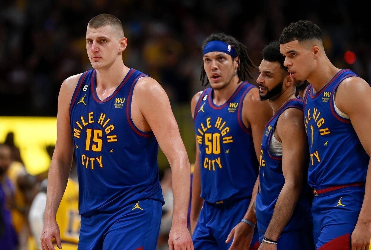 乔纳森-戴维：儒尼尼奥是史上最佳任意球手，他总能将球打进（乔纳森-戴维：儒尼尼奥堪称历史第一任意球手，几乎每次都能破门）