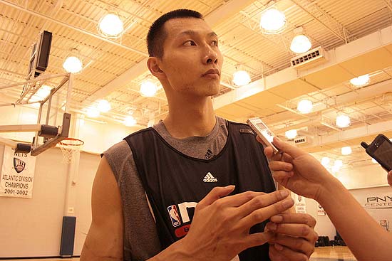 【壁纸】——C罗在皇马（C罗皇马时期高清壁纸）