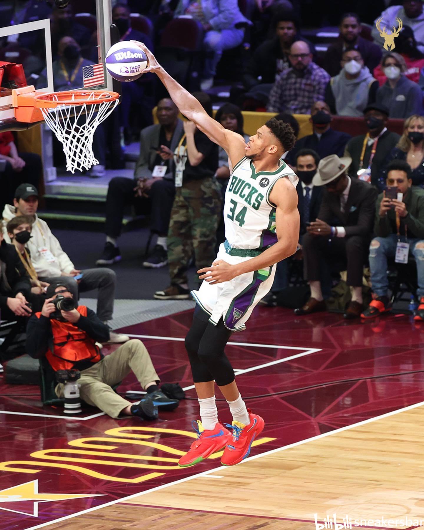 东队的快攻 东队的快攻