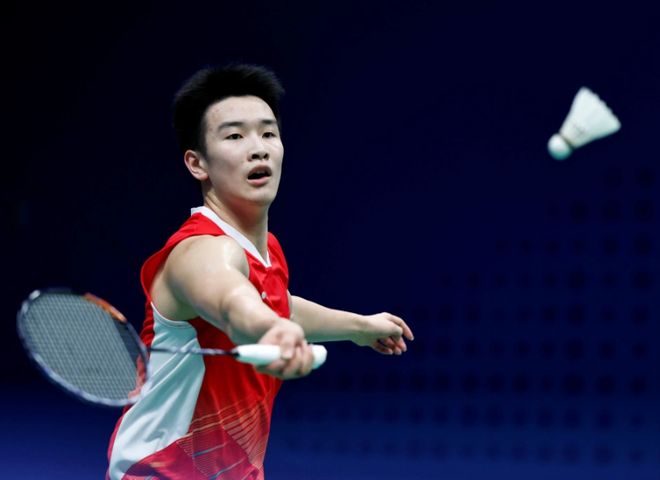 多角度进行 多角度进行